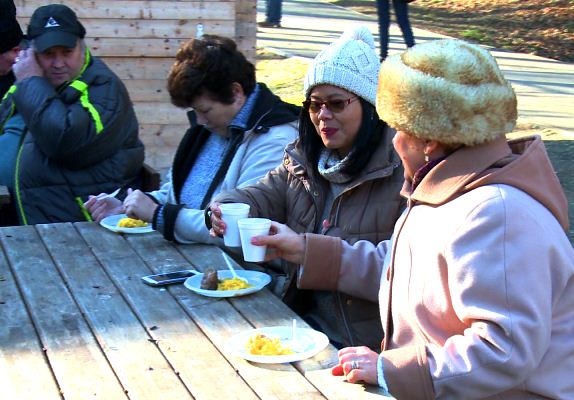 Pomana porcului ca la mama acasă. Gratis pentru vizitatorii Muzeului