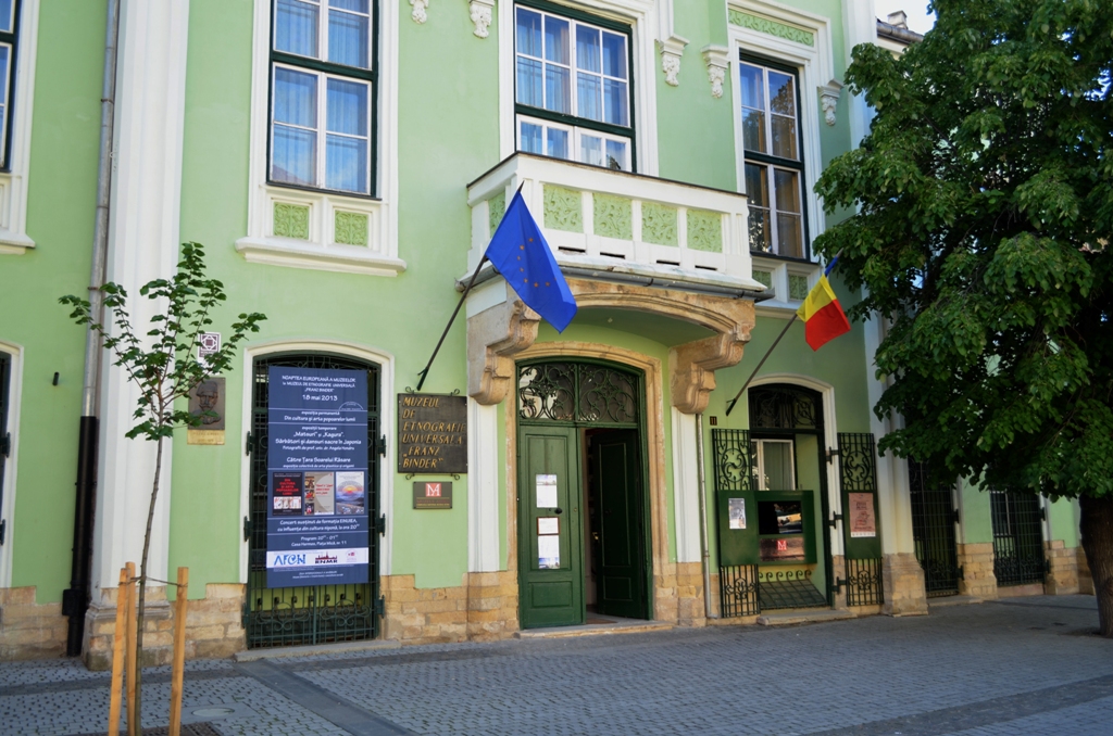 Dezbatere publică la Muzeul Astra pe tema clădirilor de patrimoniu