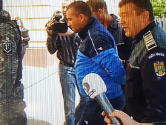 Procurorii sibieni au cerut test ADN pentru un fir de păr ce ar aparține criminalului, găsit pe gâtul profesoarei ucisă pe Transfăgărășan