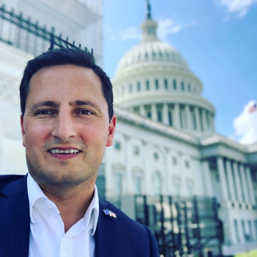 Nicu Ștefănuță se dezice de Andrei Caramitru. ”Cred că rolul unui politician nu este acela de a inflama”