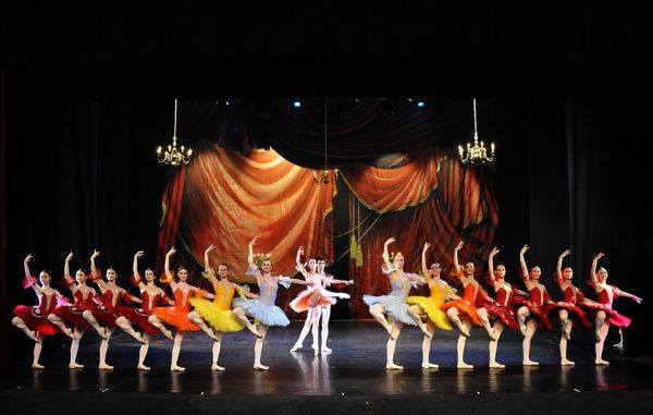 „Trilogie Ionesco”, „Paquita” și „Anotimpurile” sunt spectacolele lunii martie la Teatrul de Balet