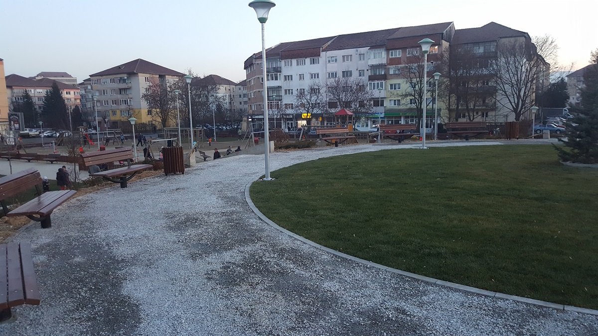 Lumină în cartiere. Se schimbă rețeaua
