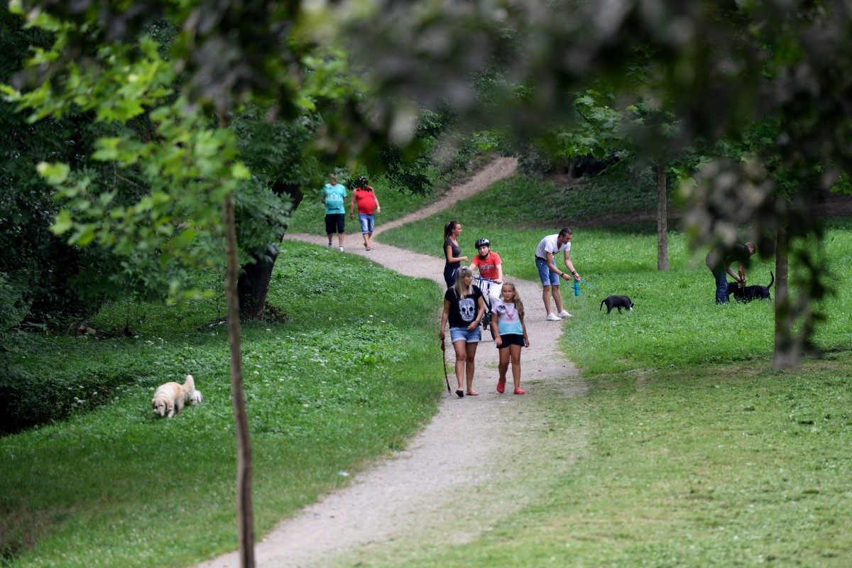 Parcul Sub Arini va fi iluminat ”eco-eficient”. Cu trei milioane de lei