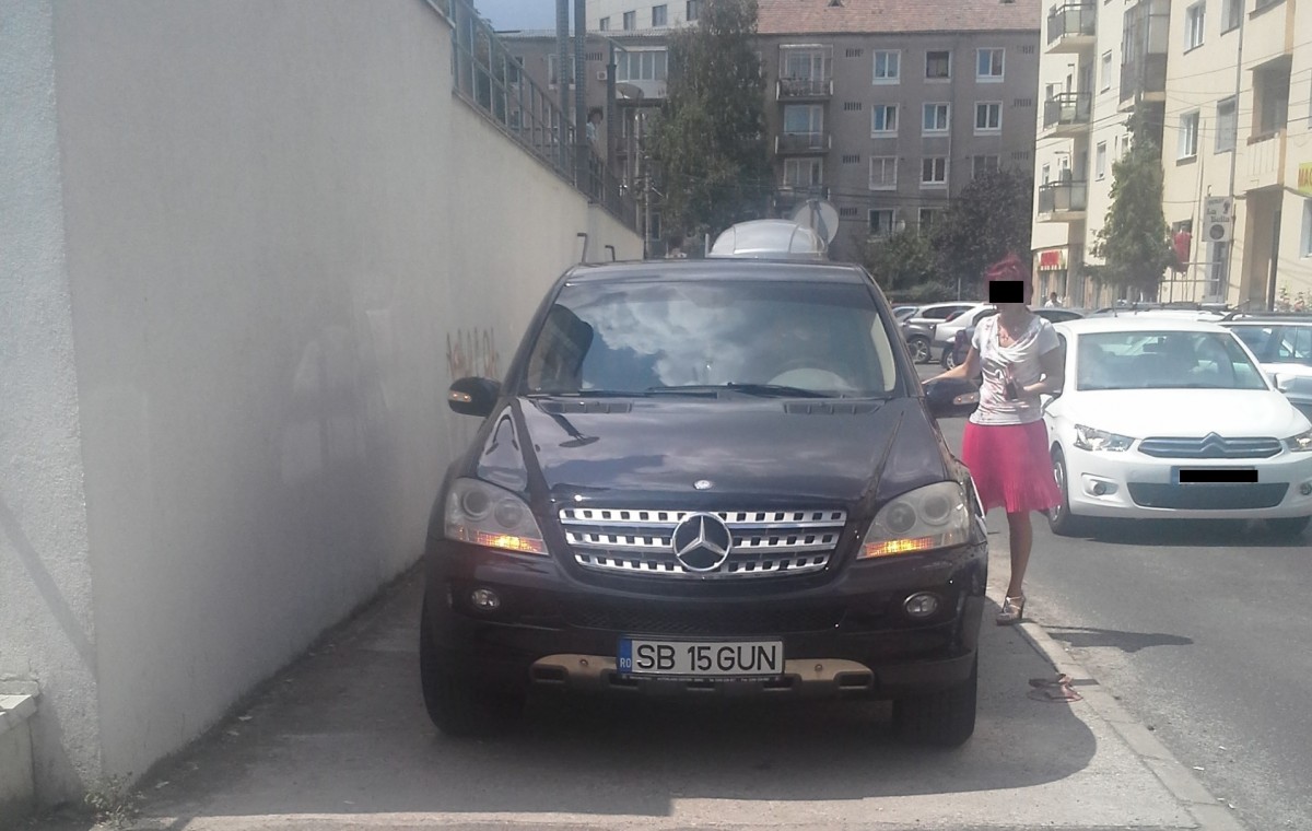 Nesimțirea șoferilor nu ține cont de marca mașinii| Foto