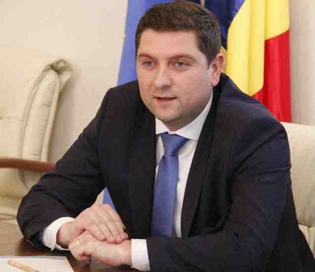 Cum răspunde ministrul Comunicațiilor la întrebarea „Când va putea fi accesat portalul e-România?”