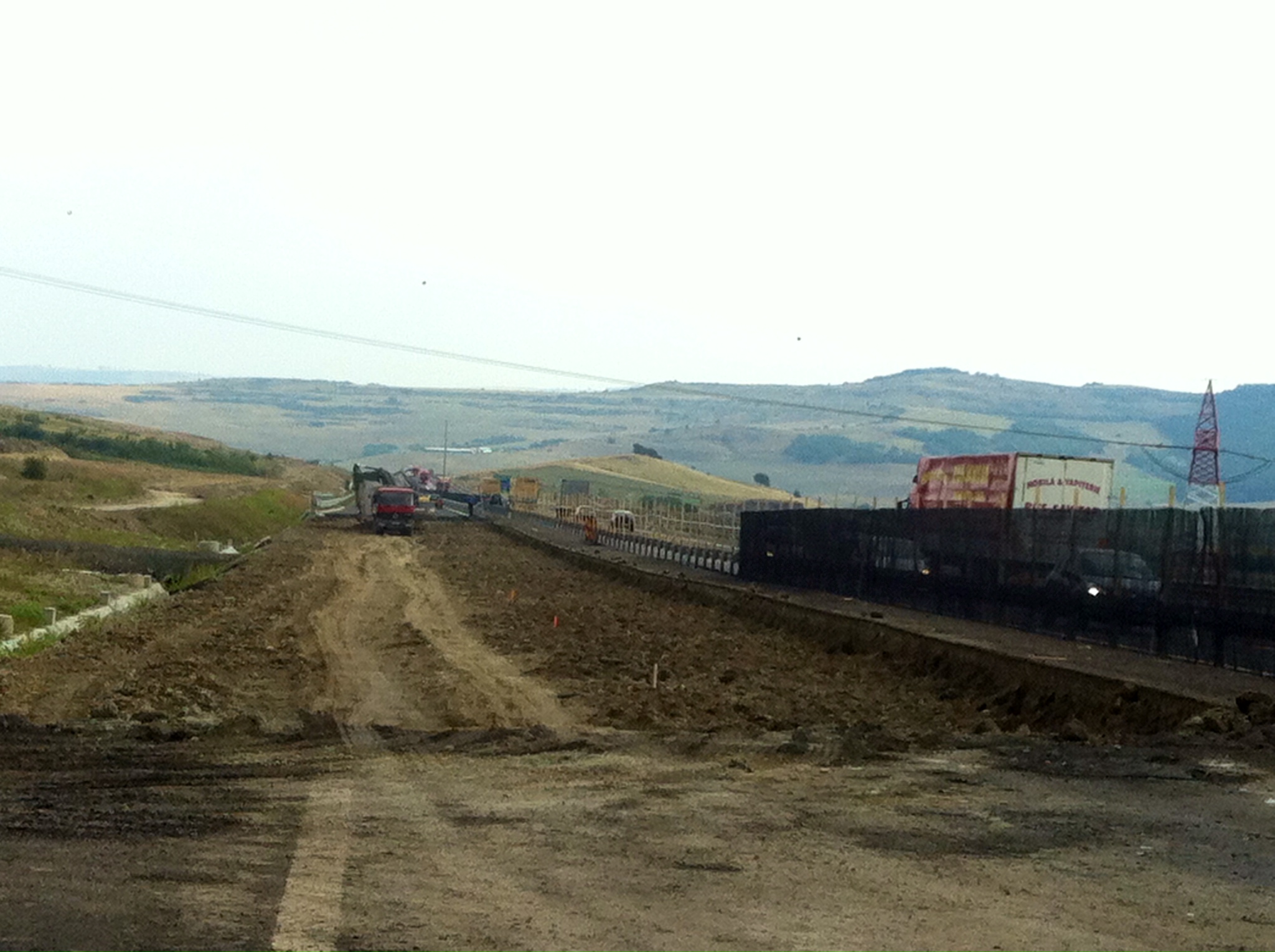 GALERIE FOTO Cum arată autostrada fără asfalt. Săliște-Cunța se închide total