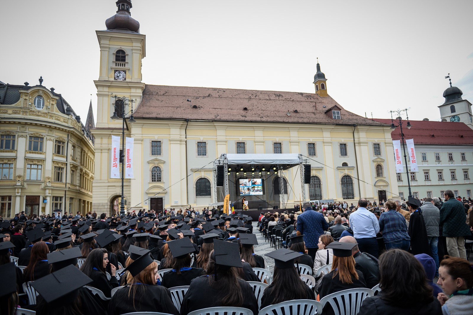 ULBS și Academia Forțelor Terestre „Nicolae Bălcescu“ Sibiu își premiează absolvenții la „Gaudeamus 2016”