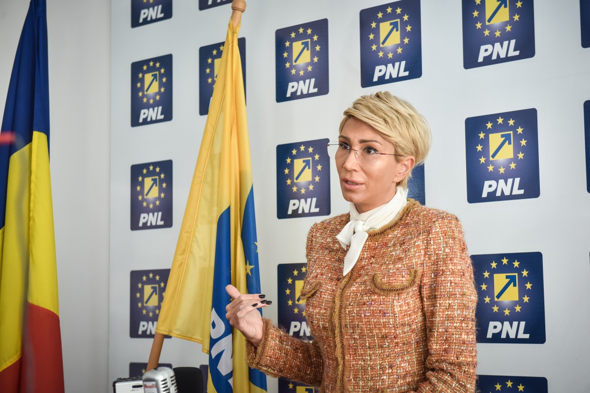 Turcan cere de la Dăncilă bani pentru Sibiu. Chiar și bani de care nu e nevoie