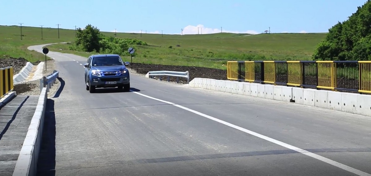 Pod nou la Bogatu Român. Două sate riscau să rămână izolate