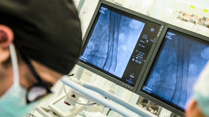 Spitalul European Polisano reîncepe programul gratuit de coronarografie și stentare