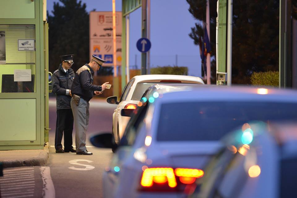 Controalele la graniţe se vor înăspri din 7 aprilie. Timpii de aşteptare vor creşte