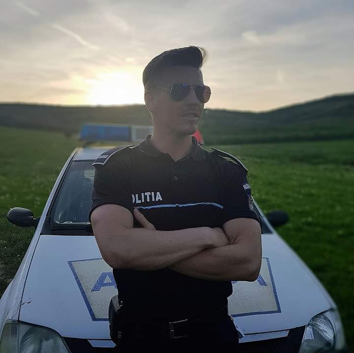 ACTUALIZARE Un polițist din Axente Sever a fost momit cu 700 de lei. “Prețuiesc onoarea mai mult decât orice sumă de bani!“