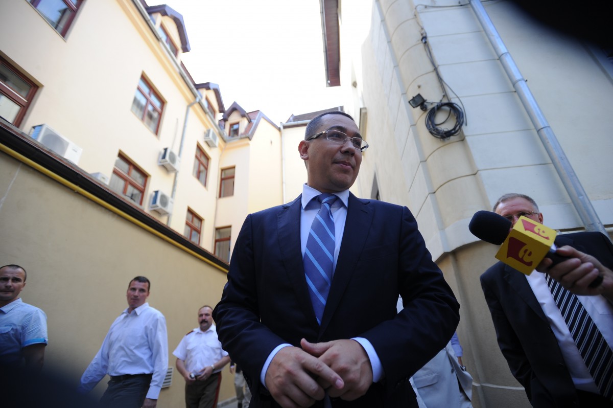 Victor Ponta, numit secretar general al Guvernului