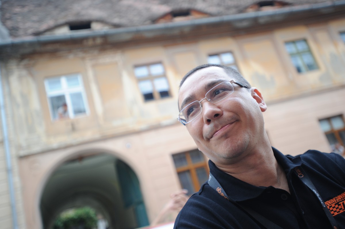 Victor Ponta, întrebat dacă vrea să fie preşedintele Camerei Deputaţilor: Nu cer nicio funcţie, nu refuz nicio funcţie