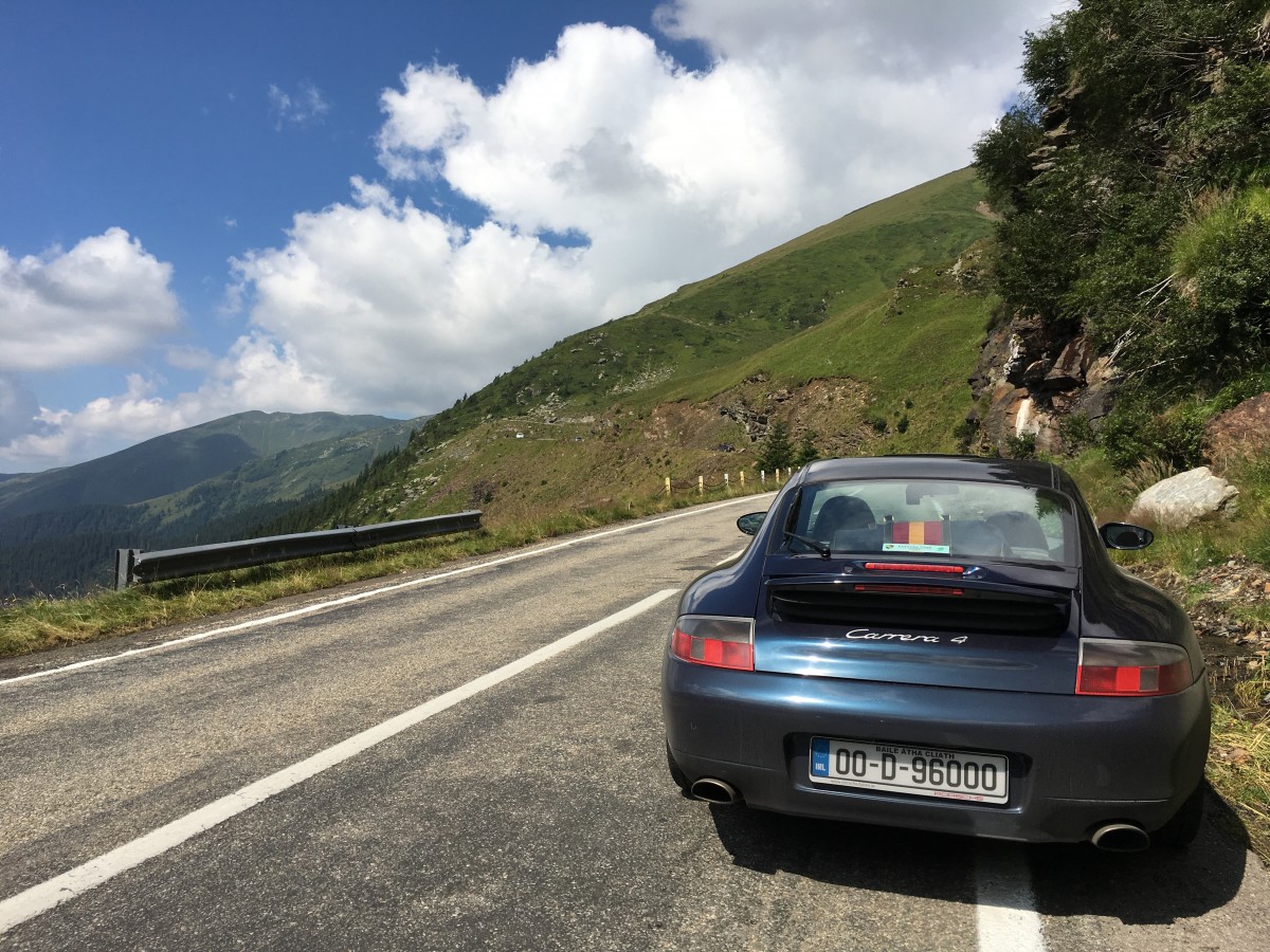 Efectul ”Top Gear” pe Transfăgărășan. ”Am crescut în Elveția, dar munți mai frumoși n-am văzut prin parbriz” | Video