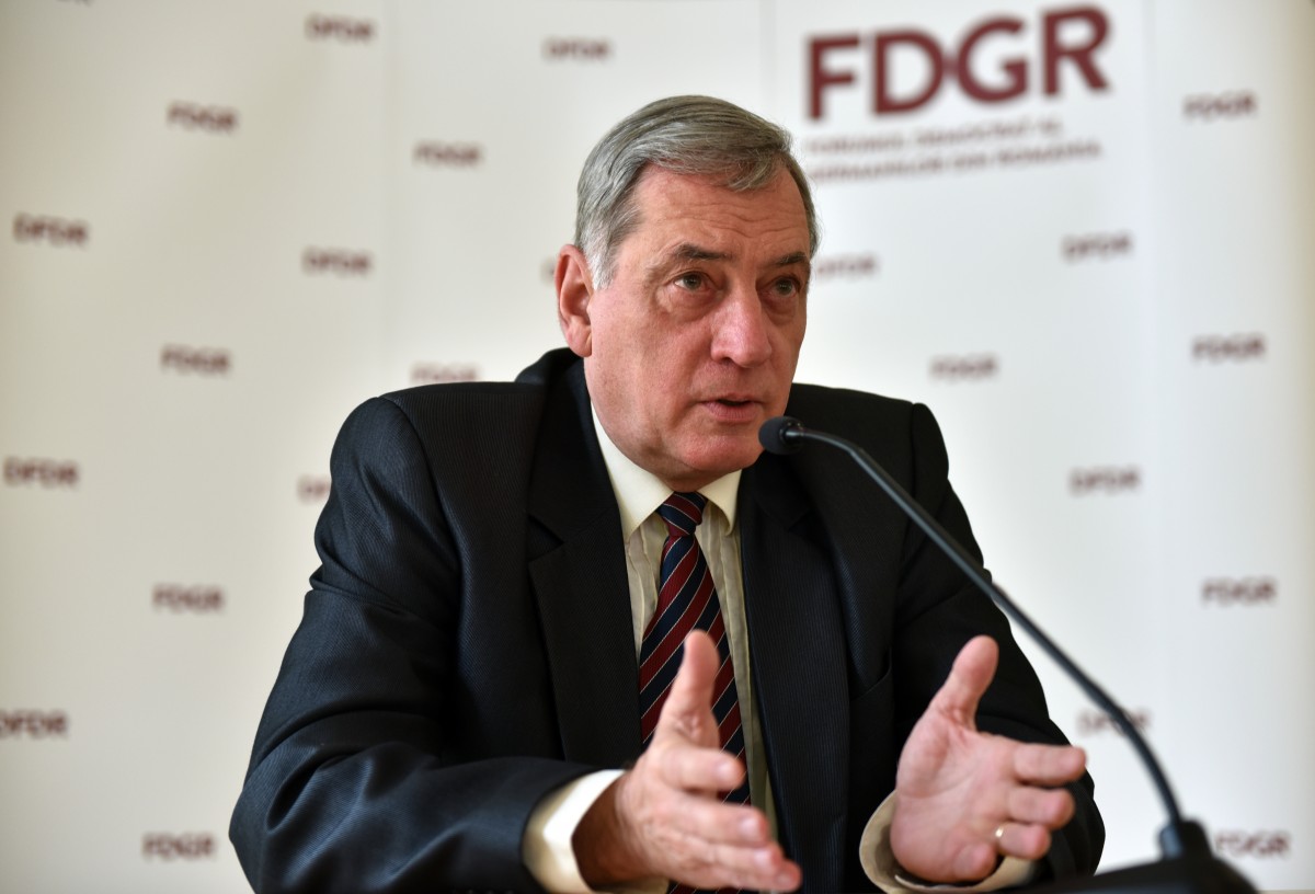 Președintele FDGR, către “lacheii lui Dragnea“: “Forumul e continuator al Grupului Etnic German, cum România e continuatoarea Republicii Socialiste“