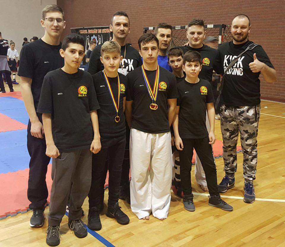 Sportivii sibieni de la Puma Fight Division s-au întors medaliați de la București