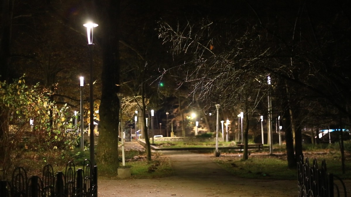 Parcul Sub Arini a trecut în varianta led FOTO