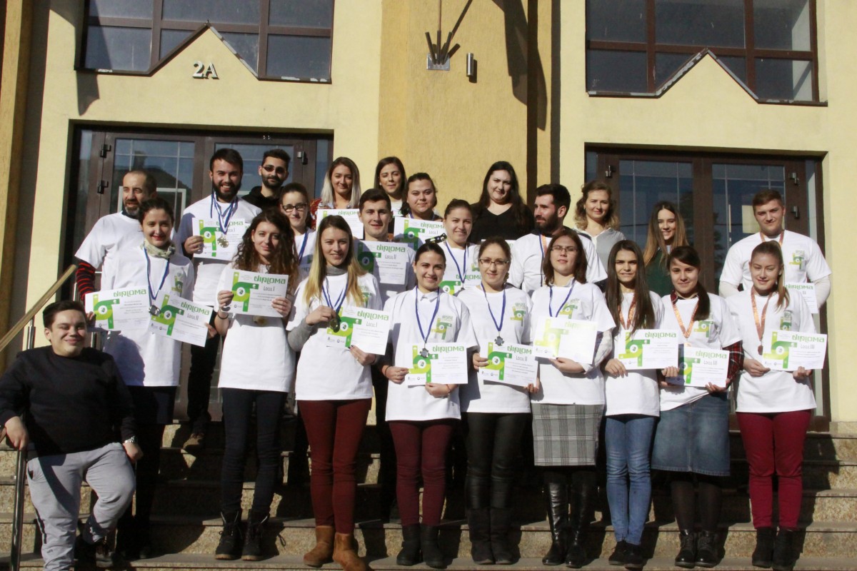 80 de studenți din Sibiu au transformat deșeurile în resurse