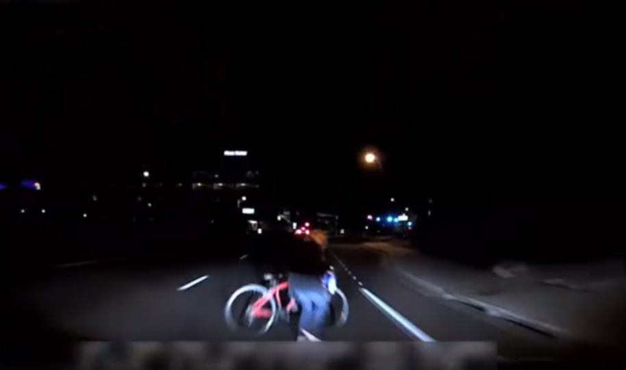 Poliţia americană a dat publicităţii filmul accidentului mortal în care a fost implicat un autovehicul autonom Uber