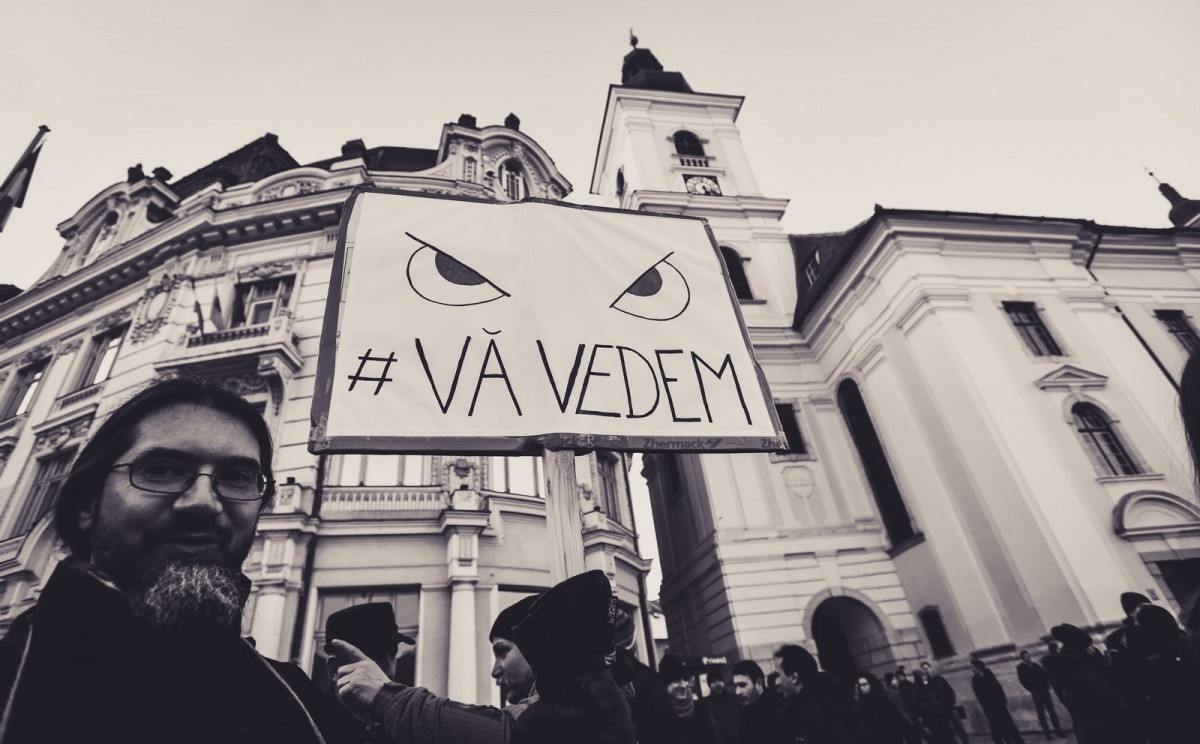 Reacții la protestele de duminică: Iohannis este angajat într-o luptă politică pe viață și pe moarte