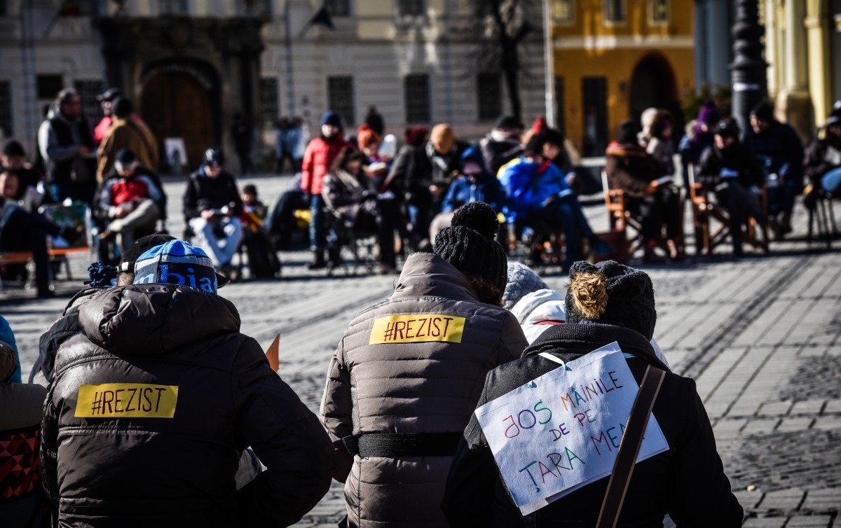 Protestul ”Ora de lectură” din Sibiu, preluat în marile capitale ale Europei. Programul protestelor de la Sibiu