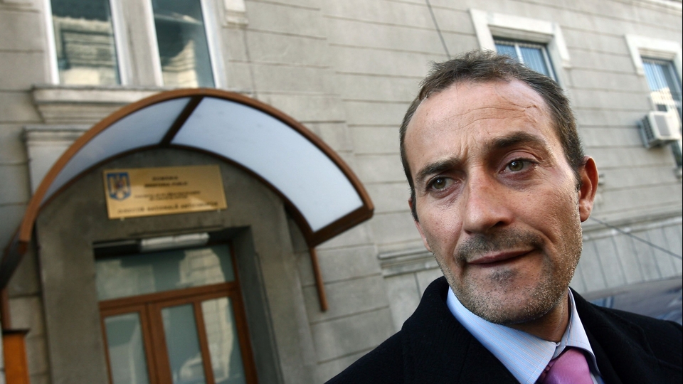 Radu Mazăre a fost adus în România. Îl așteaptă o pedeapsă de 9 ani de închisoare