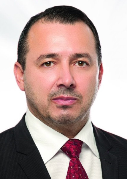 Deputatul Cătălin Rădulescu se plânge că nu „se descurcă cu banii”. Poliția îi verifică armele