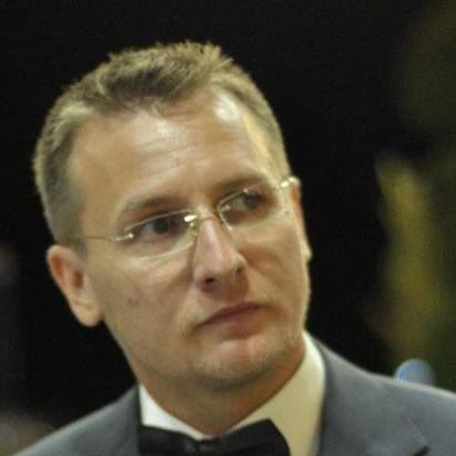 Cui să-i fie mai mult rușine?