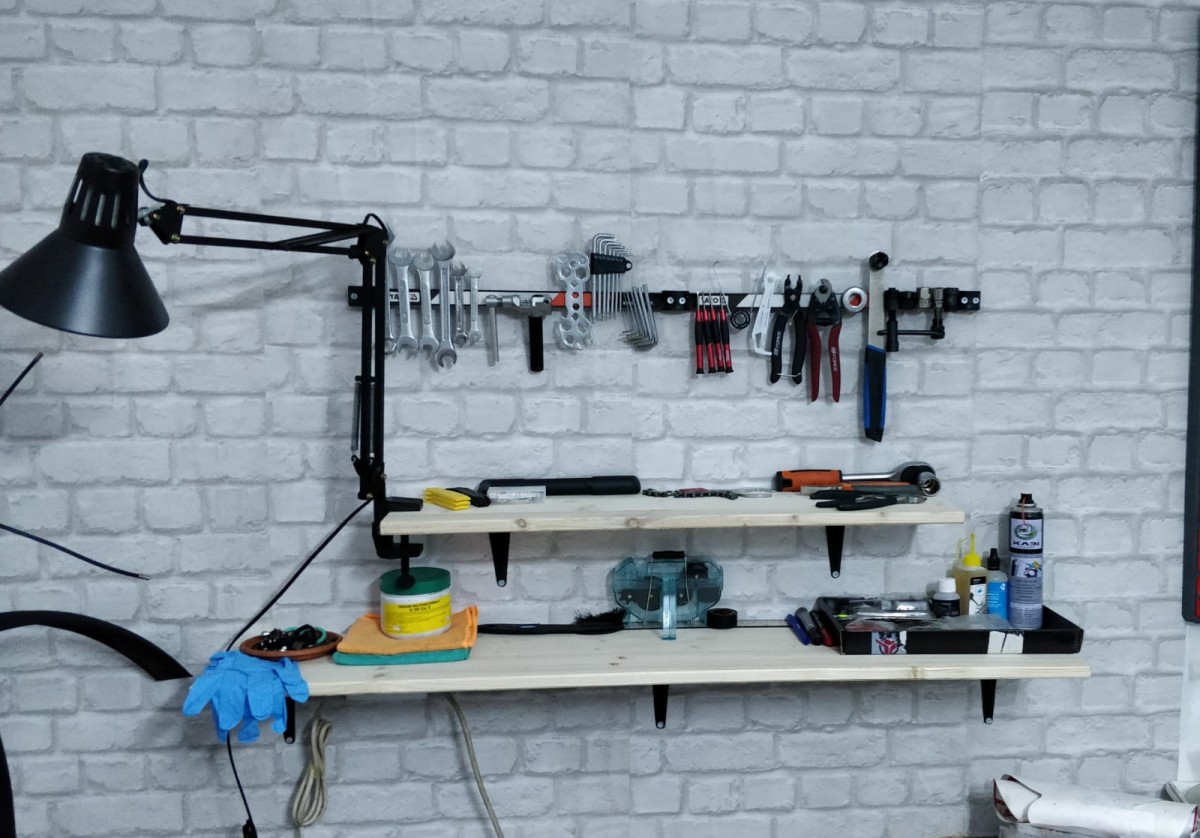 Micile afaceri: Sibianul care a renunțat la ospătărie pentru un atelier de biciclete. „E o pasiune din copilărie”