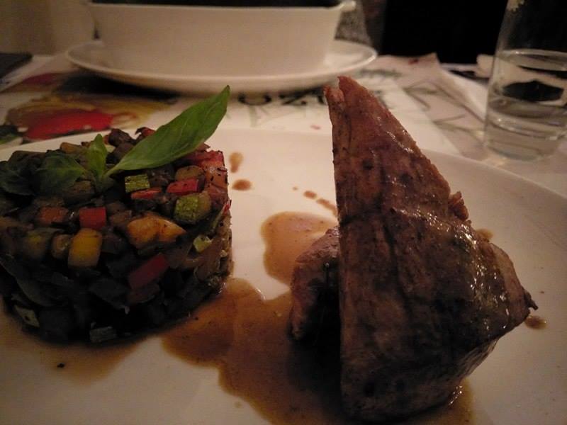 Restaurant Enzo. Excelent datorită concurenței. Dar ce naiba îi lipsește?