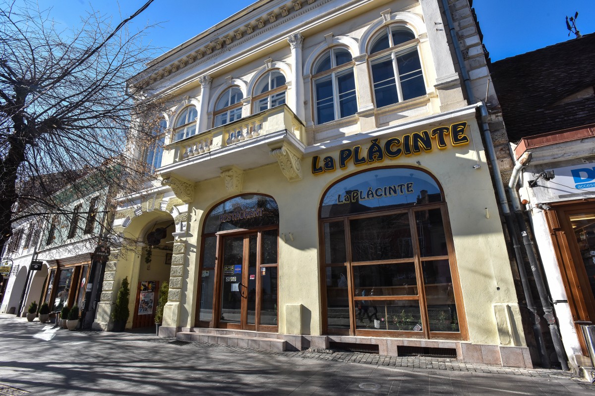 ”La Plăcinte” a închis magazinul de pe Bălcescu. Restrângeri în toată țara