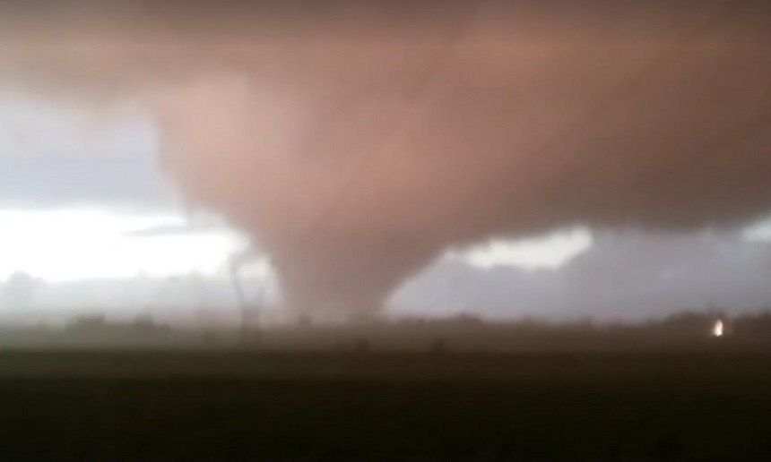 Doi morţi, mai mulţi răniţi şi pagube materiale la nord de Roma, în urma unei tornade/Video