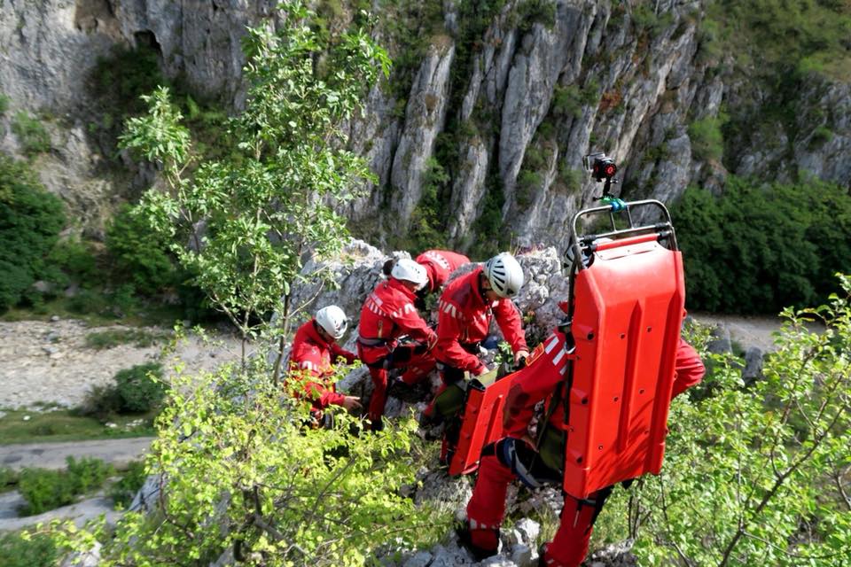 ACTUALIZARE Un alpinist a dispărut în munți. Este căutat și cu elicopterul