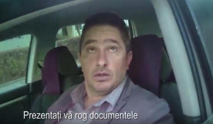 Ofiţer din IPJ, filmat când lua amendă: “Te f… pe tine şefu’!”