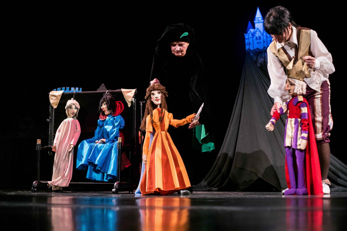 De 1 iunie avem liber la teatru