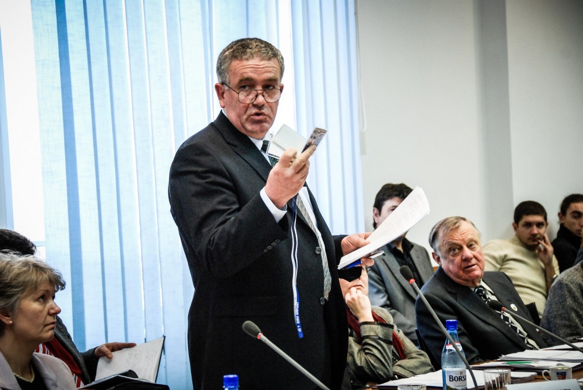 Fostul director al Aeroportului pierde procesul pentru banii de pensie. Decizia nu e definitivă