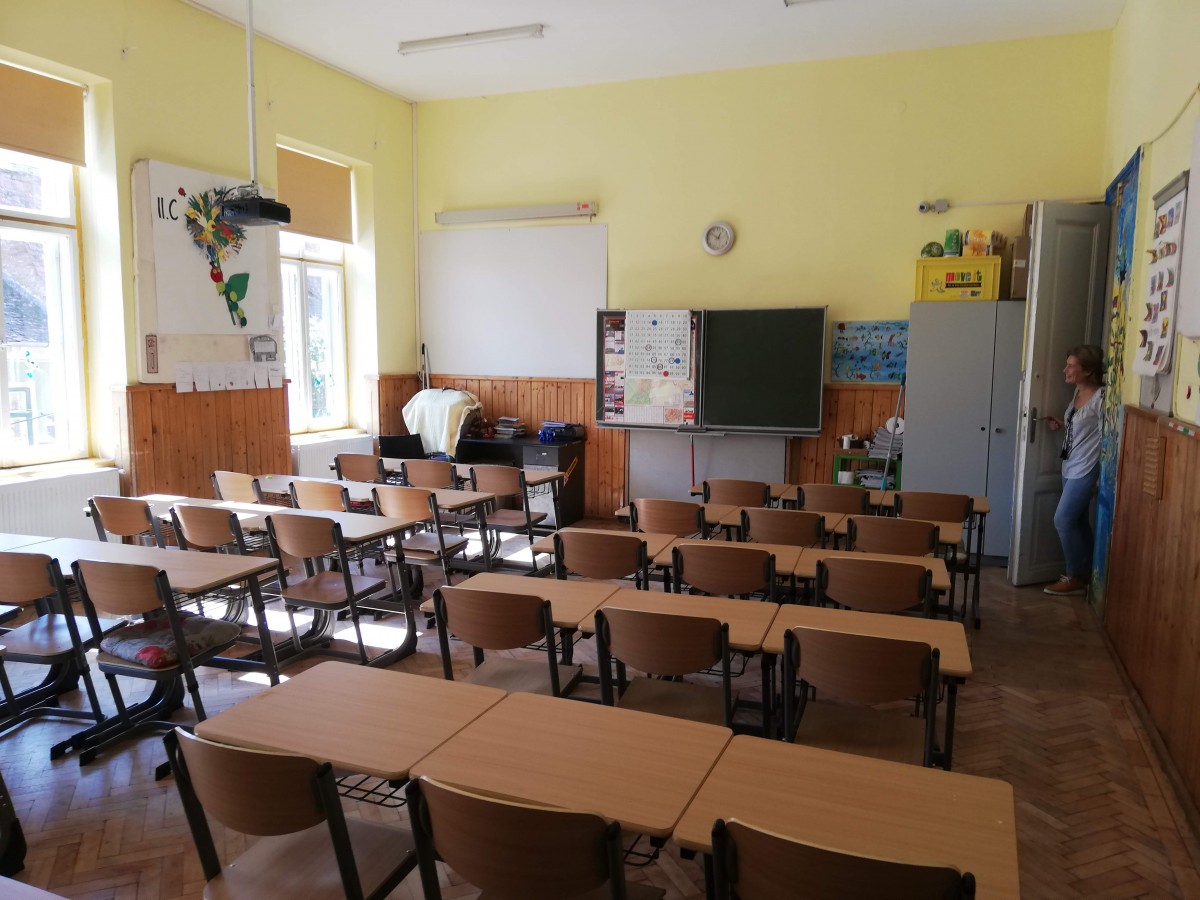 Școli și licee din Sibiu fără conducători: opt demisii, două pensionări, patru contracte expirate. Doi directori și-au revizuit cererea de demisie