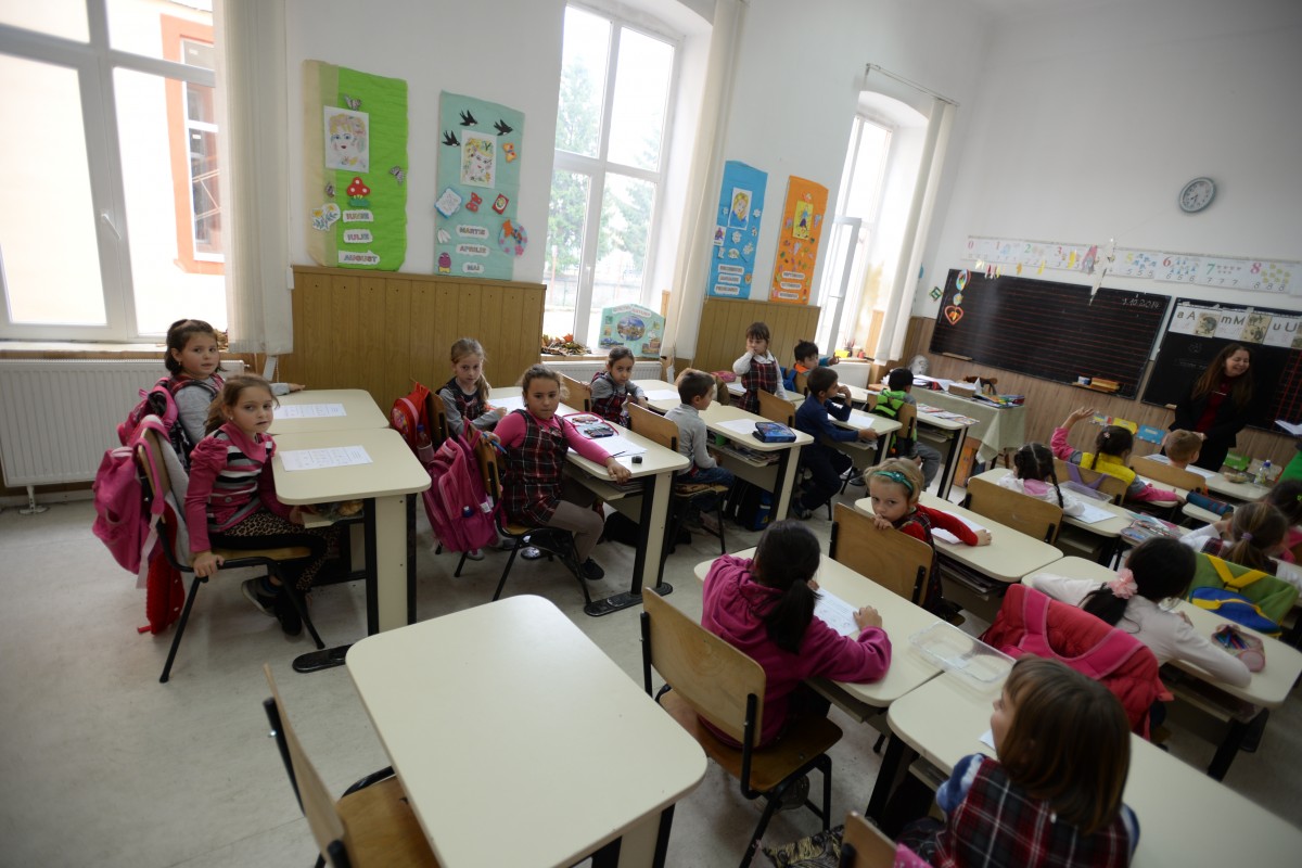 Asociaţie a părinţilor, despre ordinul privind temele elevilor: Ideea este bună, dar să nu se întoarcă tot împotriva copiilor