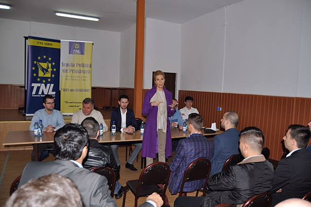 Daniela Cîmpean și Răzvan Pop, exemplele pozitive ale liberalilor pentru liberali