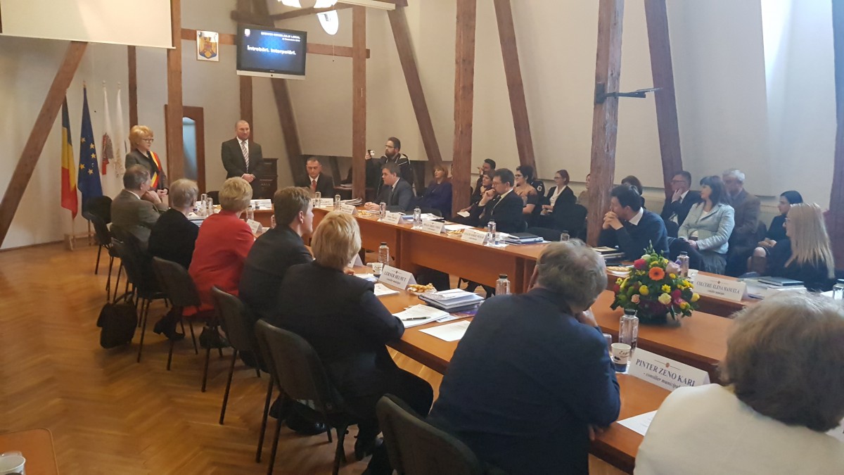VIDEO Primarul Sibiului, către aleși: “Consiliul local Sibiu poate constitui un exemplu“