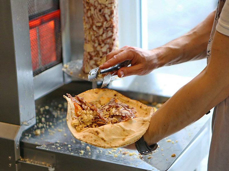 Europa ar putea interzice shaorma și kebap-ul