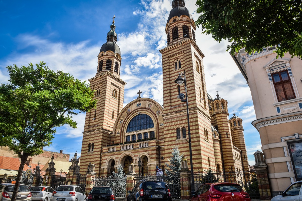 Cum va sărbători Biserica ortodoxă din Sibiu hramul Catedralei Mitropolitane