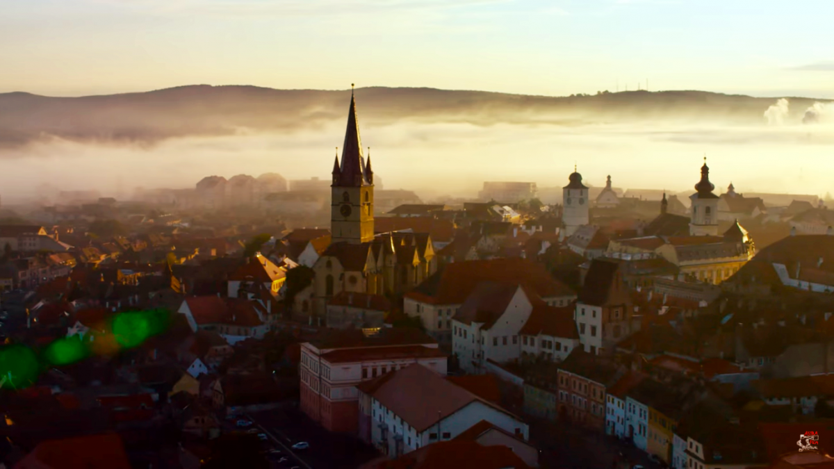 El Pais elogiază România: Sibiul, primul oraș pe care îl recomandă turiștilor