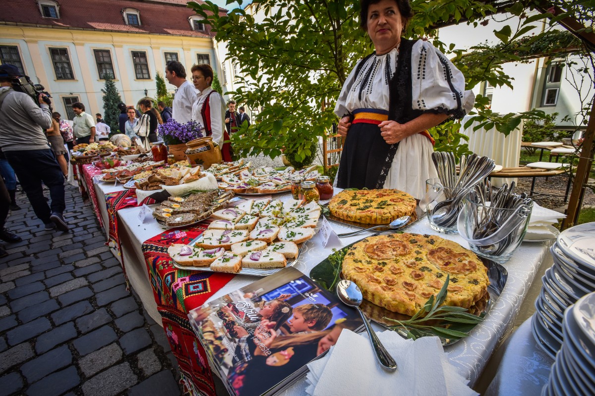 Lonely Planet despre Sibiu: Găzduiește mai multe festivaluri decât orice alt oraș din România