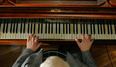 Doliu pe Podul Minciunilor. Cine a fost pianistul Laci Hunyadi
