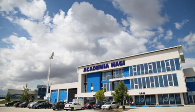 ULBS, acord premium cu Academia „Gh. Hagi”: Studenți sibieni învață meseria de antrenor de fotbal în Constanța