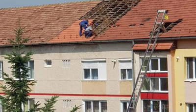 FOTO-Amendă uriașă. Muncitori ”incomodați” de echipamentul de protecție