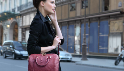 Louis Vuitton încasează două milioane de euro pe urma fabricilor din Sibiu