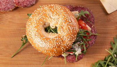 Micile afaceri. Sibianul care a adus conceptul de bagels în oraș: „Îmi place gătitul ca activitate socială”